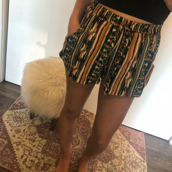 High Waisted Shorts - Picture 3 of 3